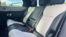 Land Rover Discovery 3.0 D300 R-Dynamic SE 5dr Auto Diesel Station Wagon